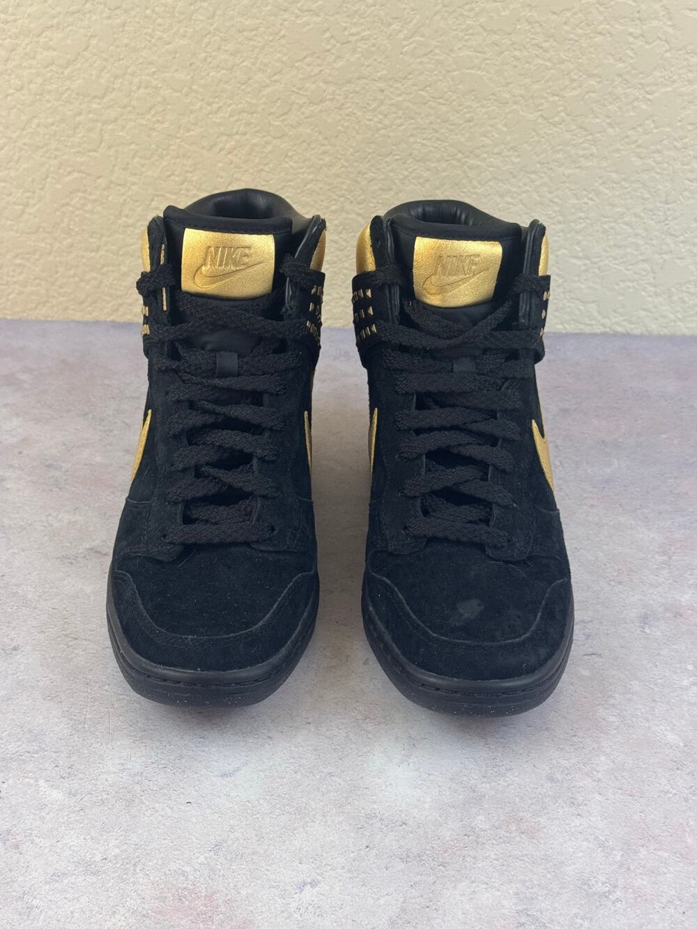 Nike Dunk Sky Hi Shoes Womens Black Gold Studded Wedge 615873-001 SZ 7